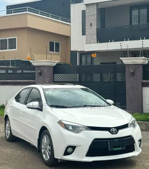Toyota Corolla 2015 White