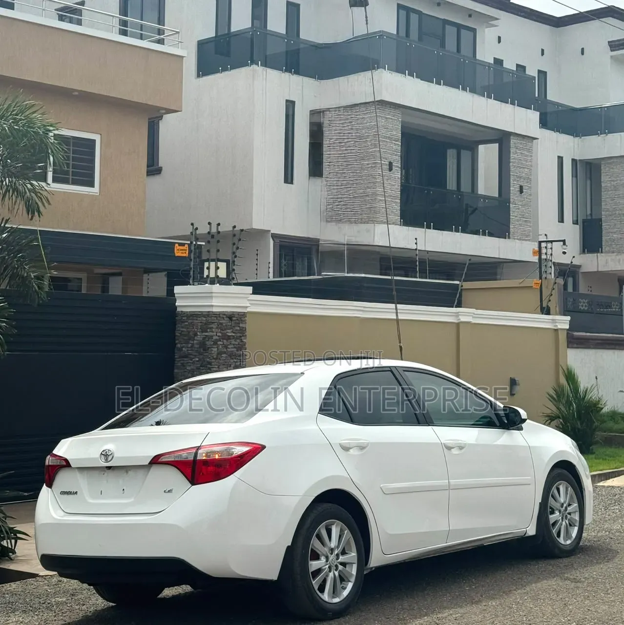 Toyota Corolla 2015 White