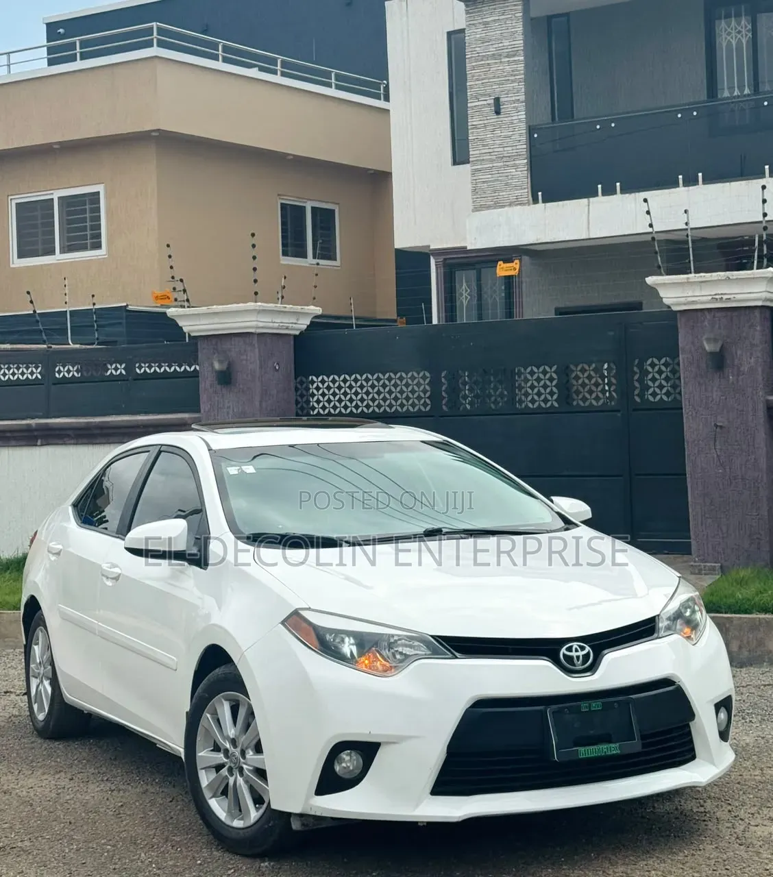 Toyota Corolla 2015 White