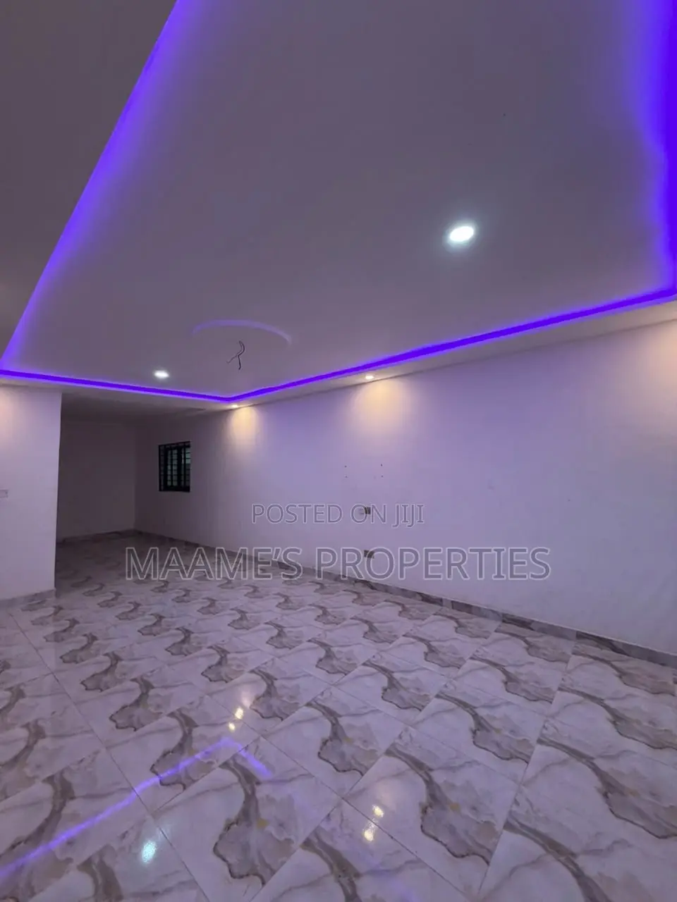 3bdrm Duplex in Adenta for sale
