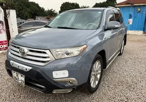 Toyota Highlander 2012 Blue