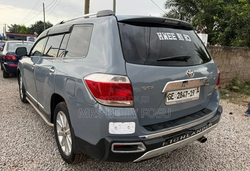 Toyota Highlander 2012 Blue
