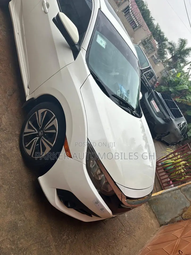 Honda Civic EX 4dr Sedan (2.0L 4cyl) 2017 White