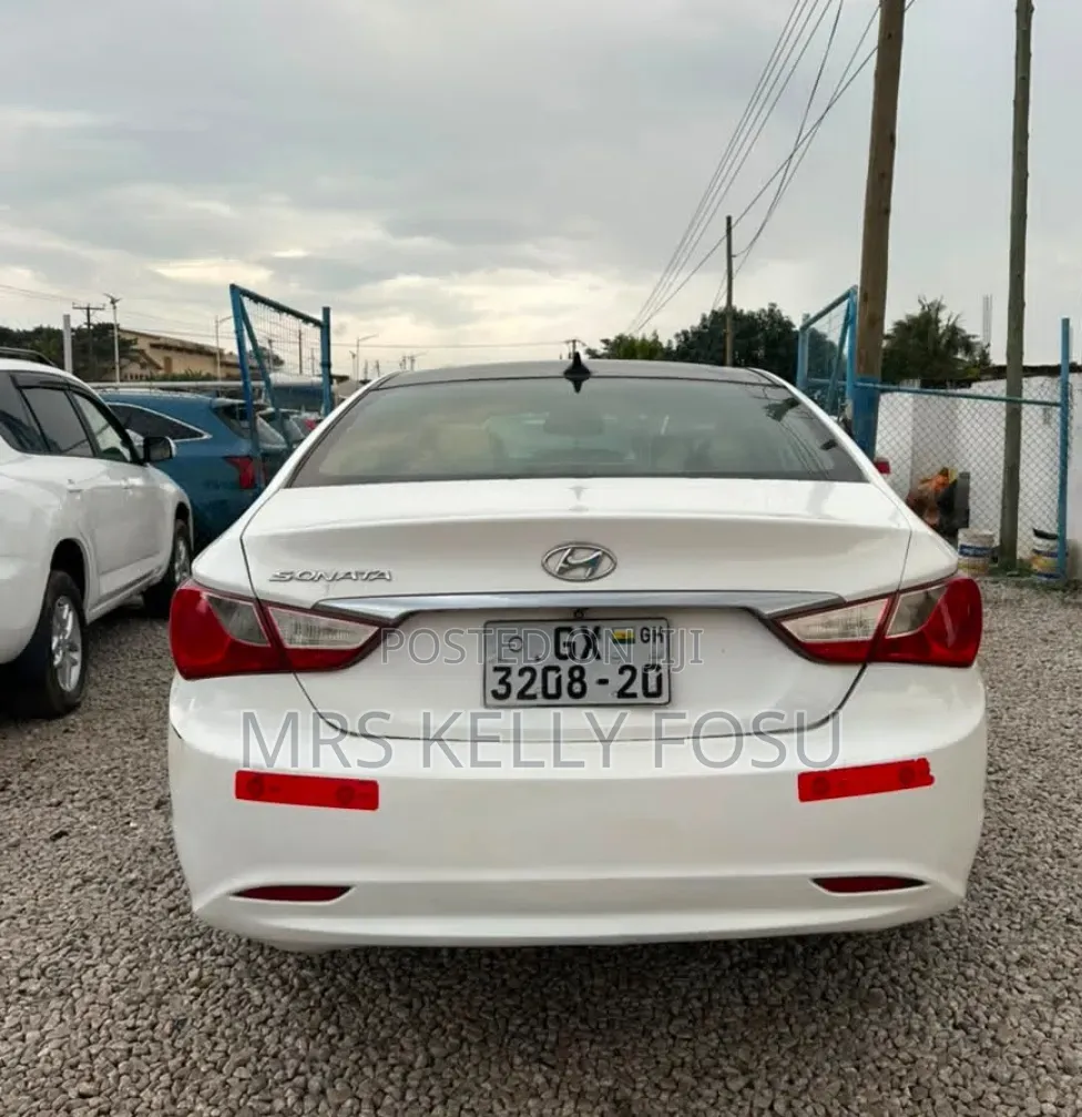 Hyundai Sonata 2012 White