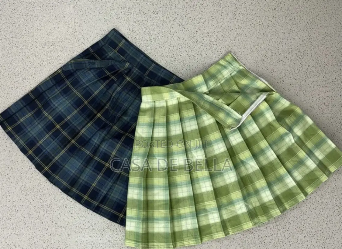 Short Pleated Skirts