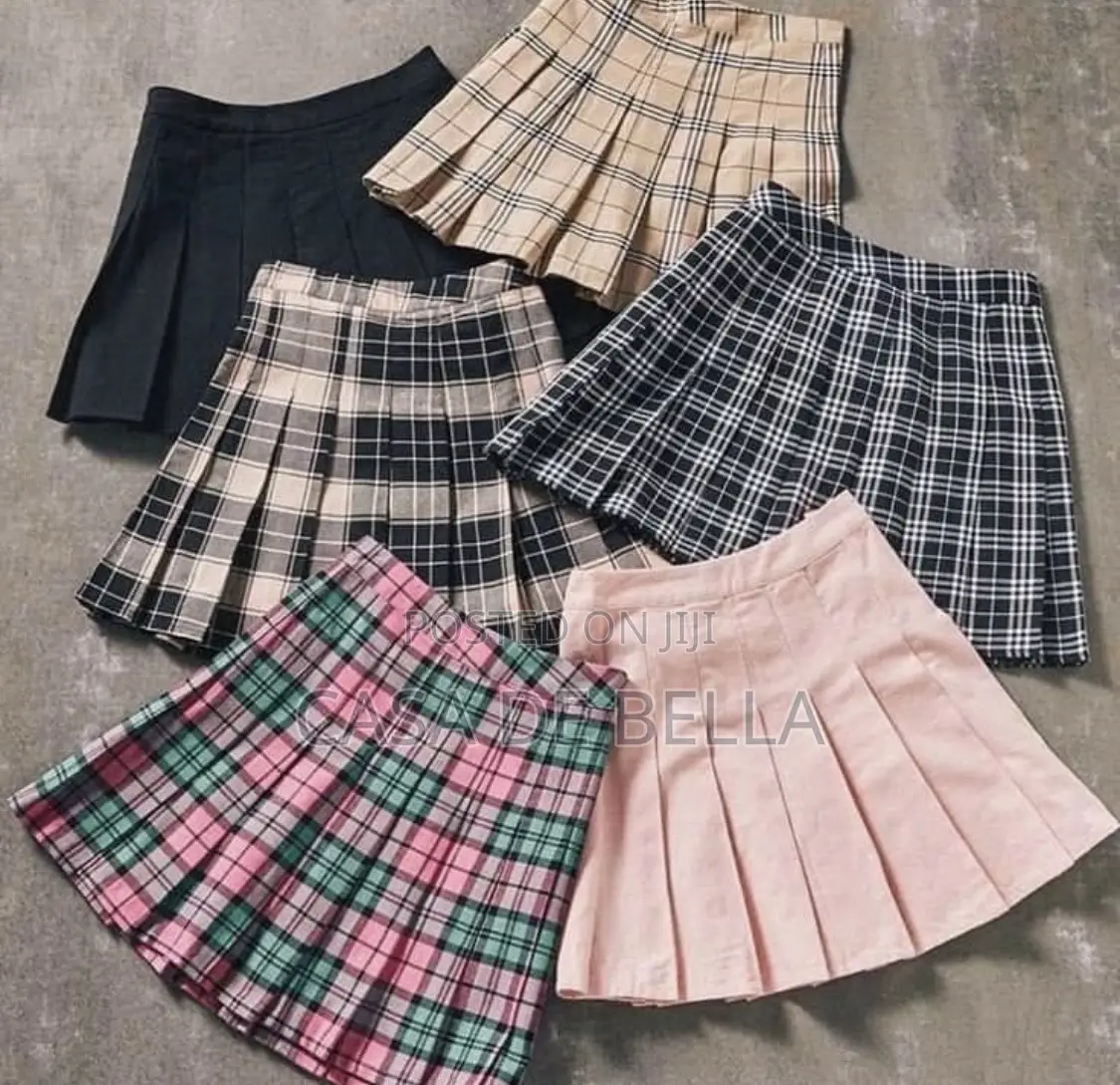 Short Pleated Skirts
