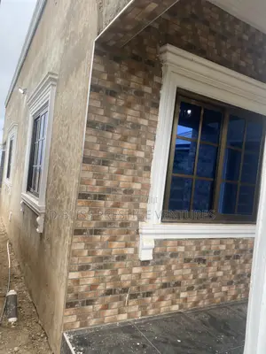 2bdrm Apartment in Fete Kakraba, Gomoa East for rent