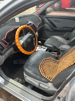 Hyundai Elantra 2012 Silver