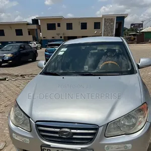 Hyundai Elantra 2012 Silver