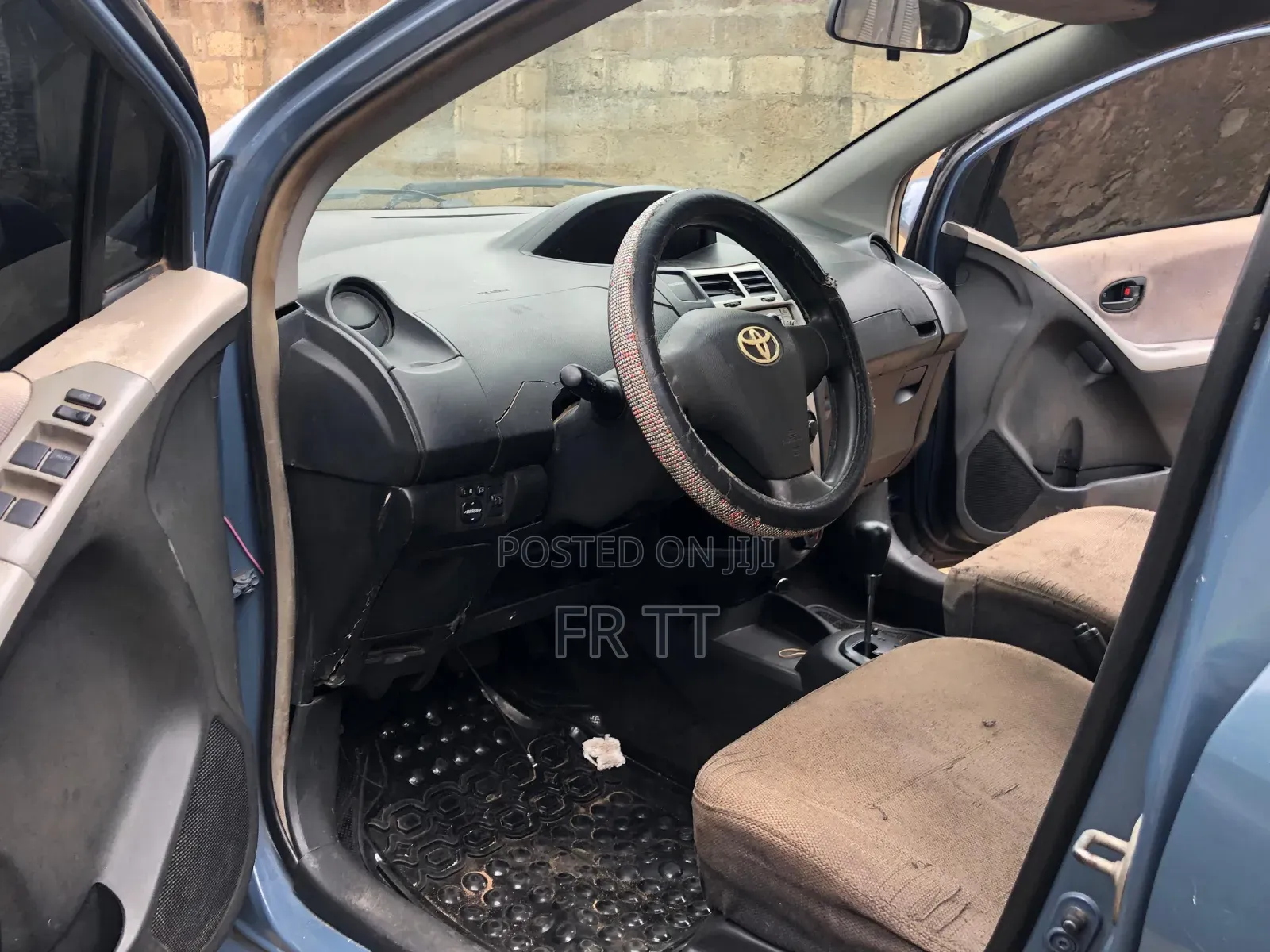 Toyota Vitz 2012 Blue