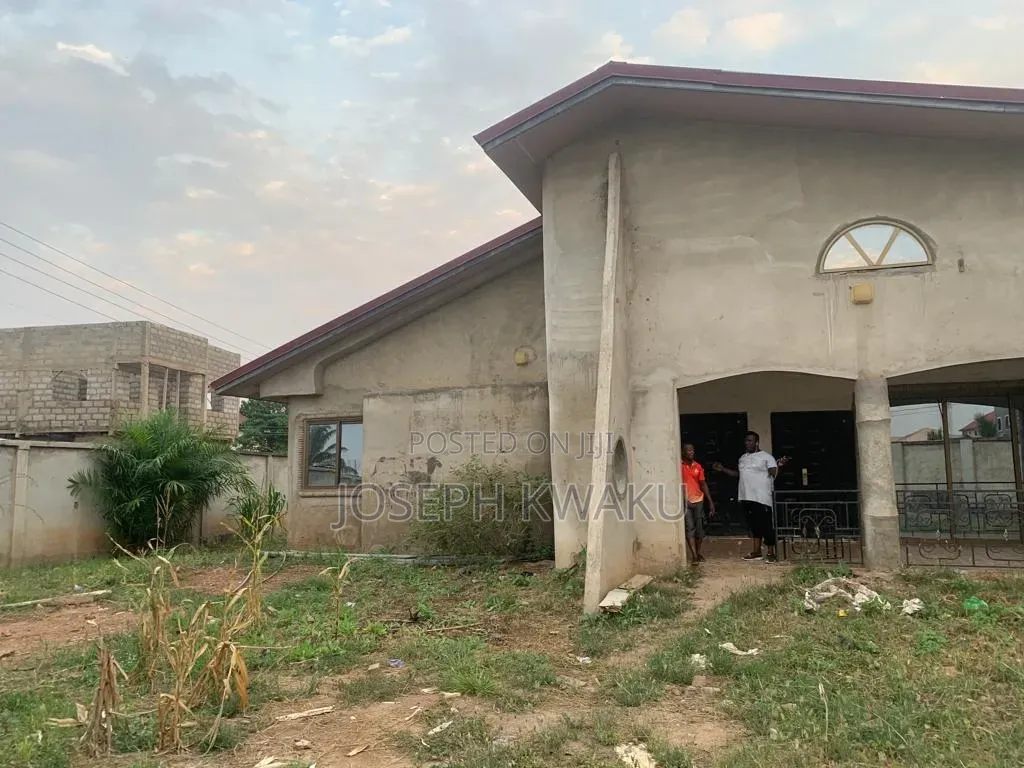 5bdrm House in Hatso Atomic, Boundary Road Area for sale