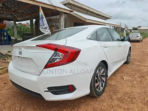 Honda Civic 2016 White