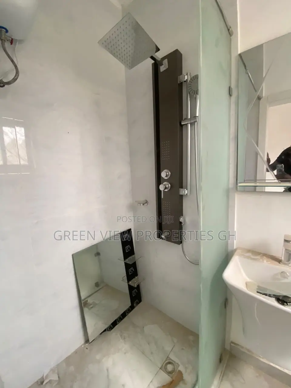 3bdrm Townhouse / Terrace in Tseaddo for rent