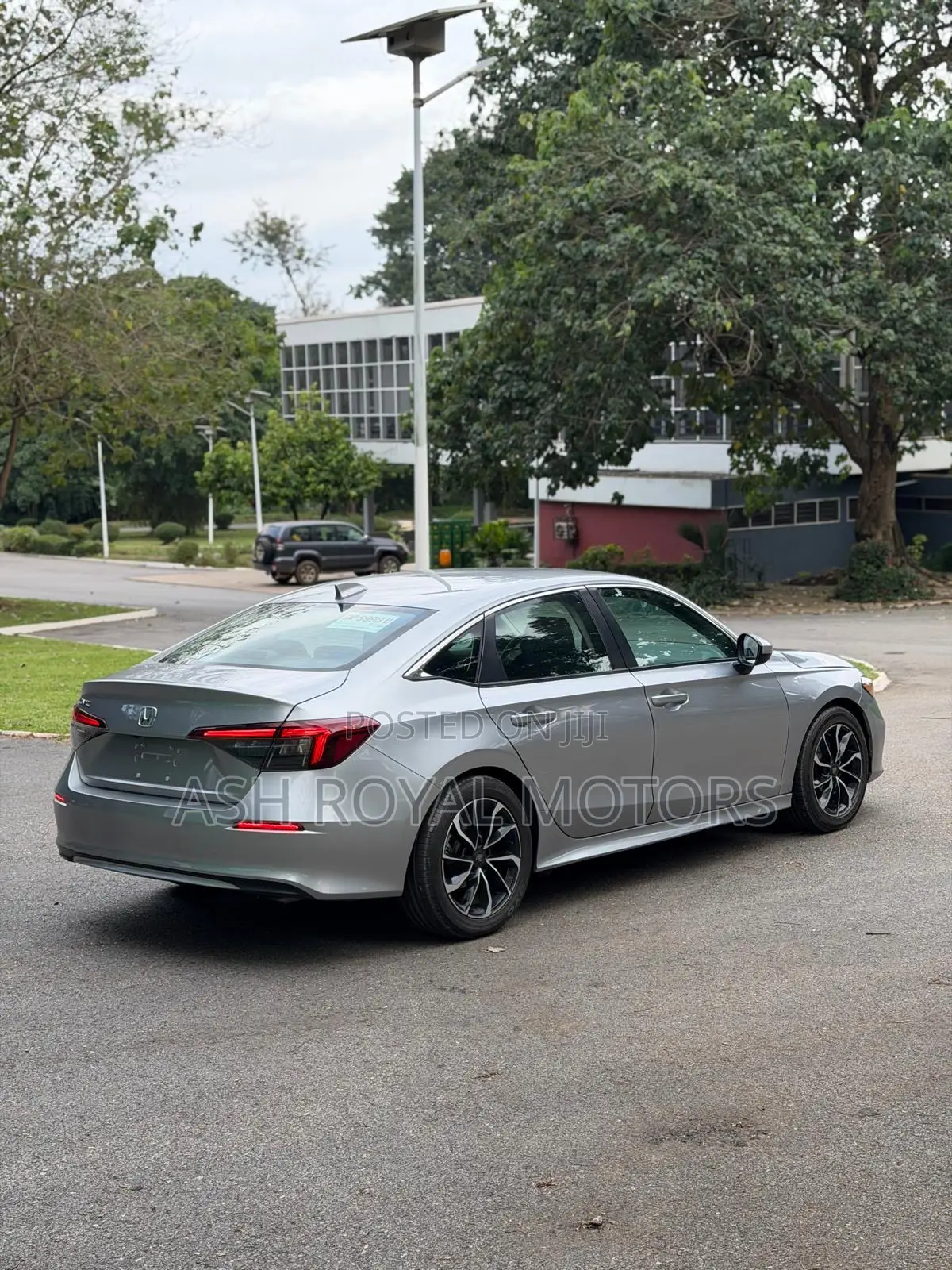 Honda Civic LX CVT 2025 Silver