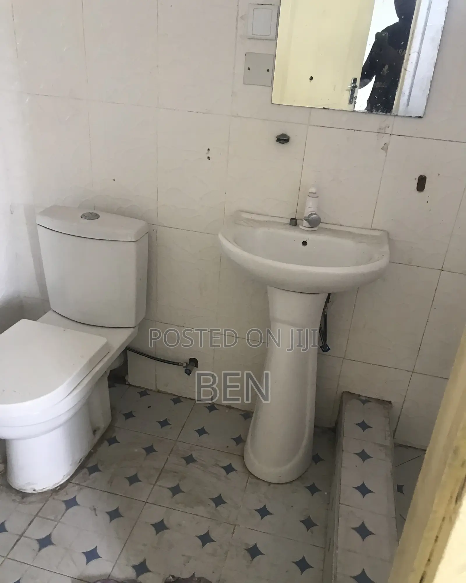 1bdrm Apartment in Achimota Azuma Area, Mile 7 for rent