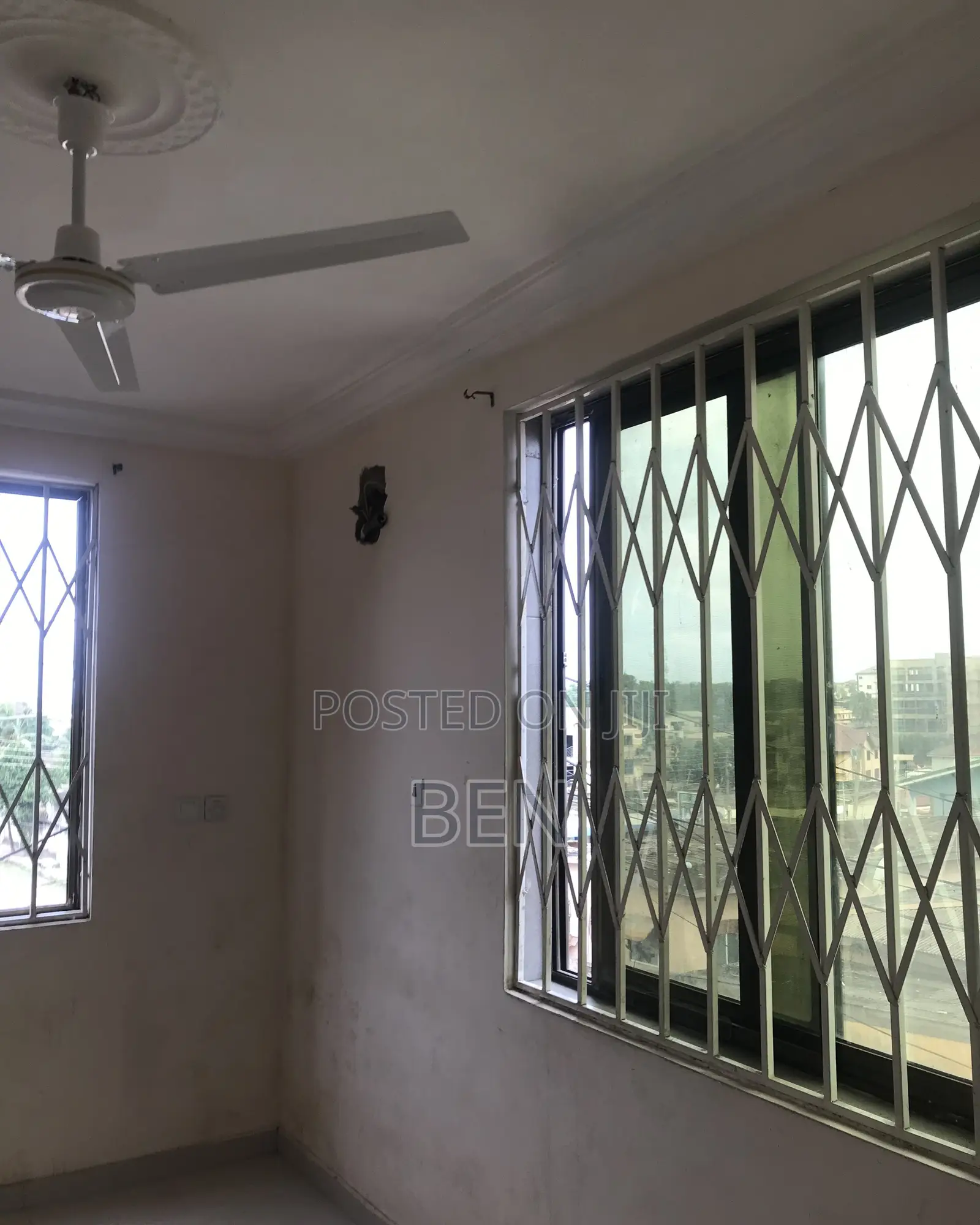 3bdrm Apartment in New Achimota Azuma, Mile 7 for rent