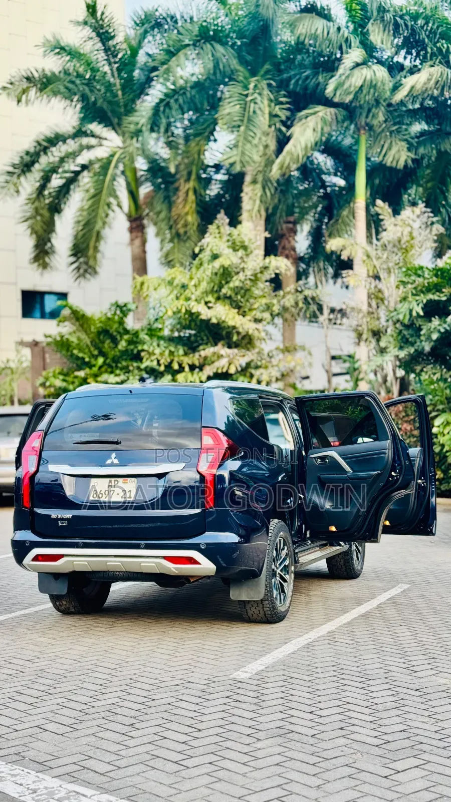 Mitsubishi Pajero 2021 Blue