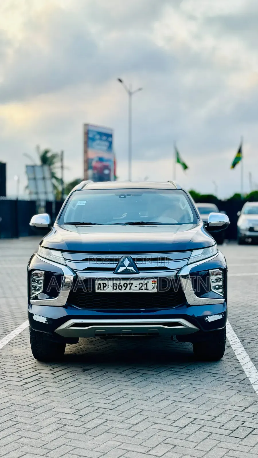 Mitsubishi Pajero 2021 Blue