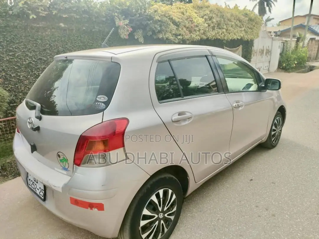 Toyota Vitz 1.3 AWD 3dr 2010