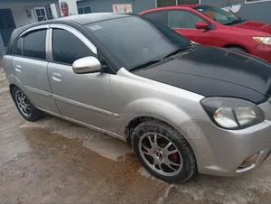 Kia Rio 2011 Silver