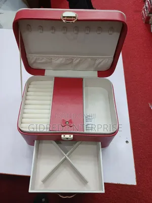 Wholesale and Retail of Quality Jewelry Organizer