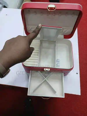 Wholesale and Retail of Quality Jewelry Organizer
