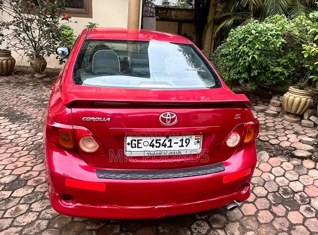 Toyota Corolla 2010 Red