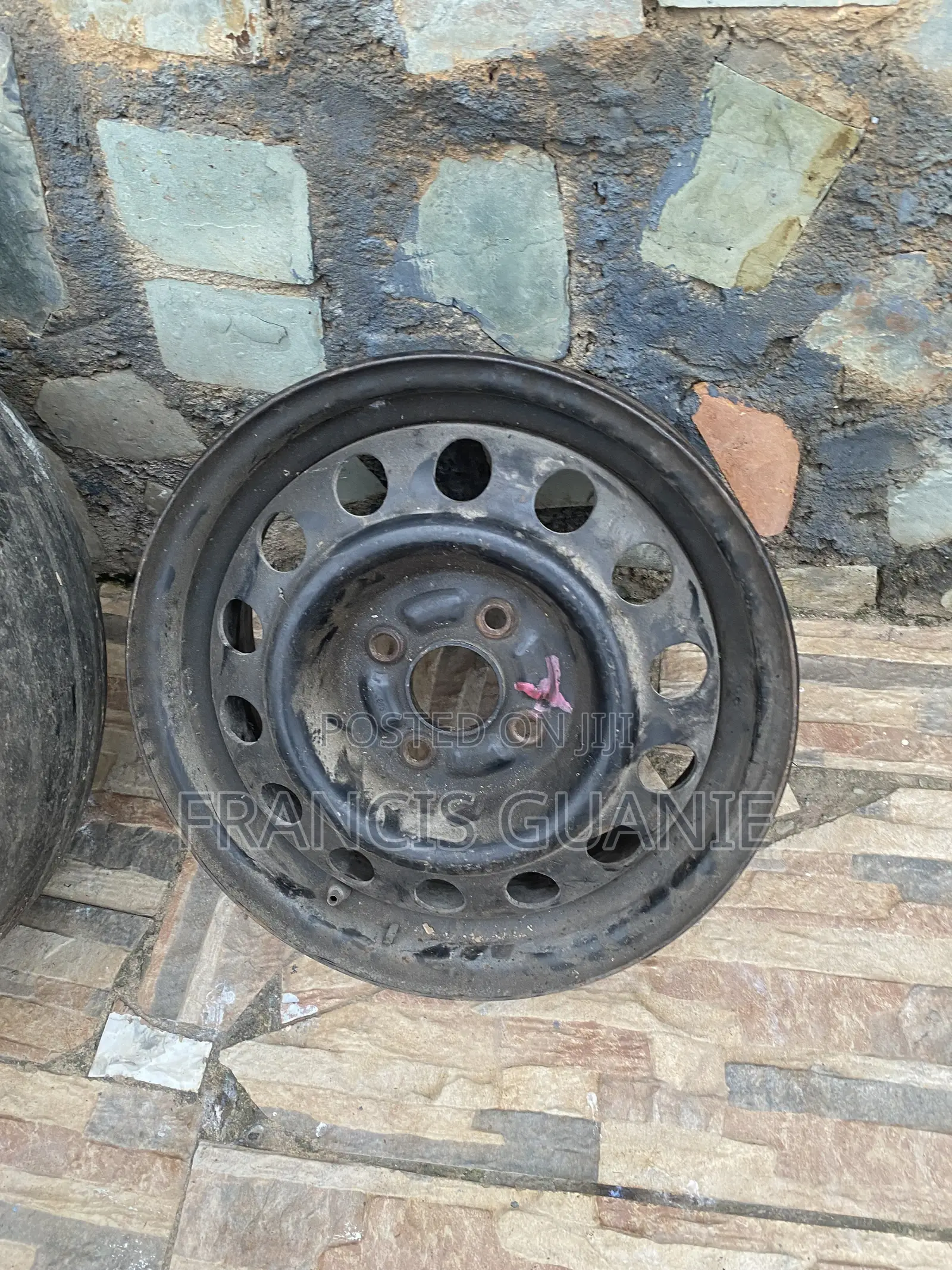 Toyota Rim 15 and 14