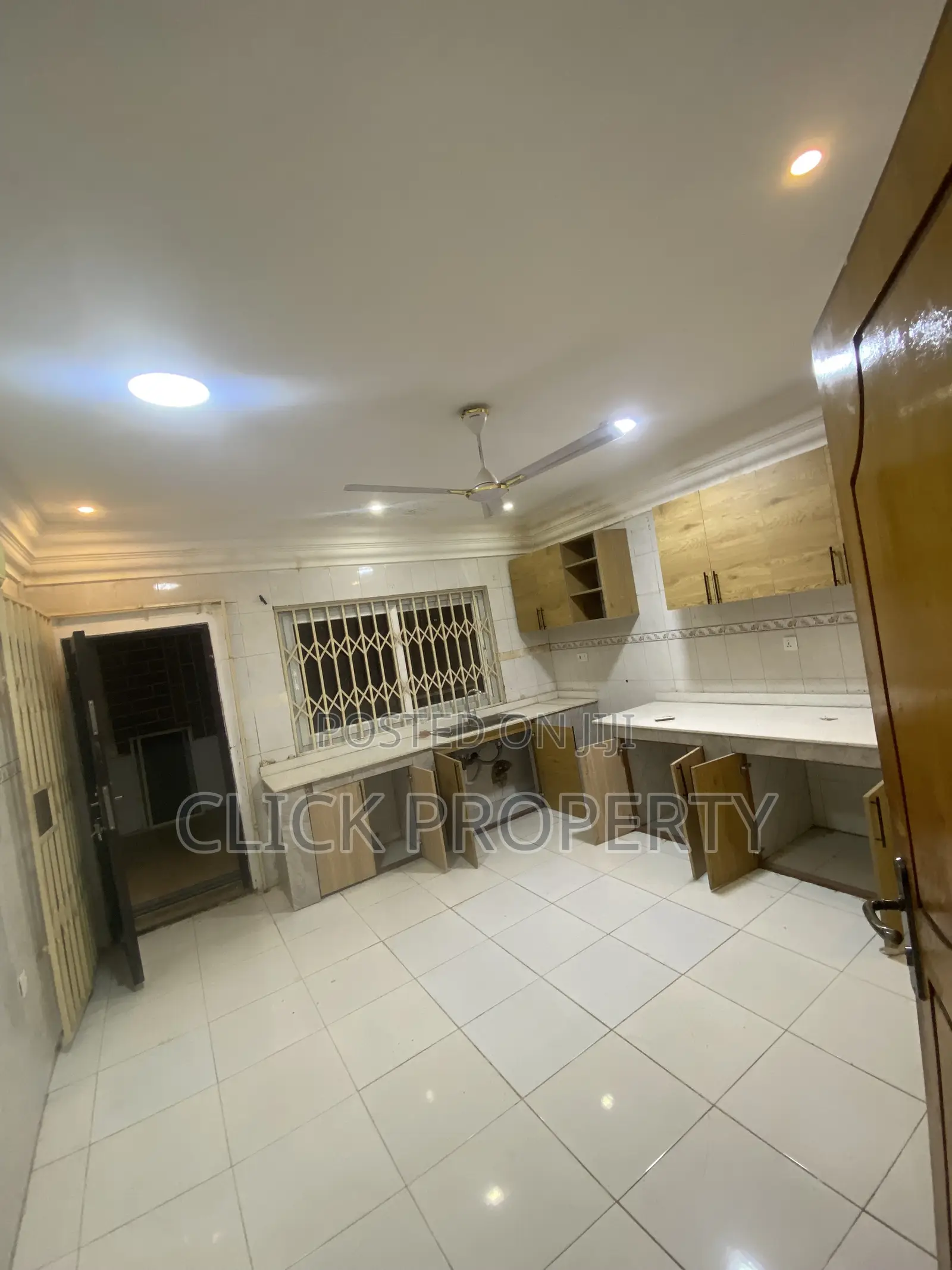 3bdrm House in East Legon for rent