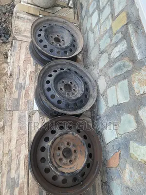 Toyota Rim 15 and 14