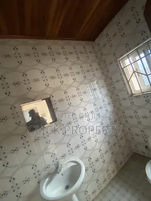 1bdrm Apartment in East Legon, American House for rent