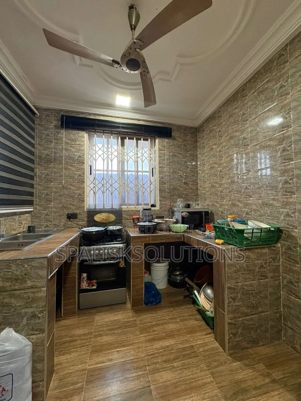 Furnished 7bdrm Apartment in Amasaman for sale