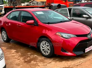 Toyota Corolla 2018 Red