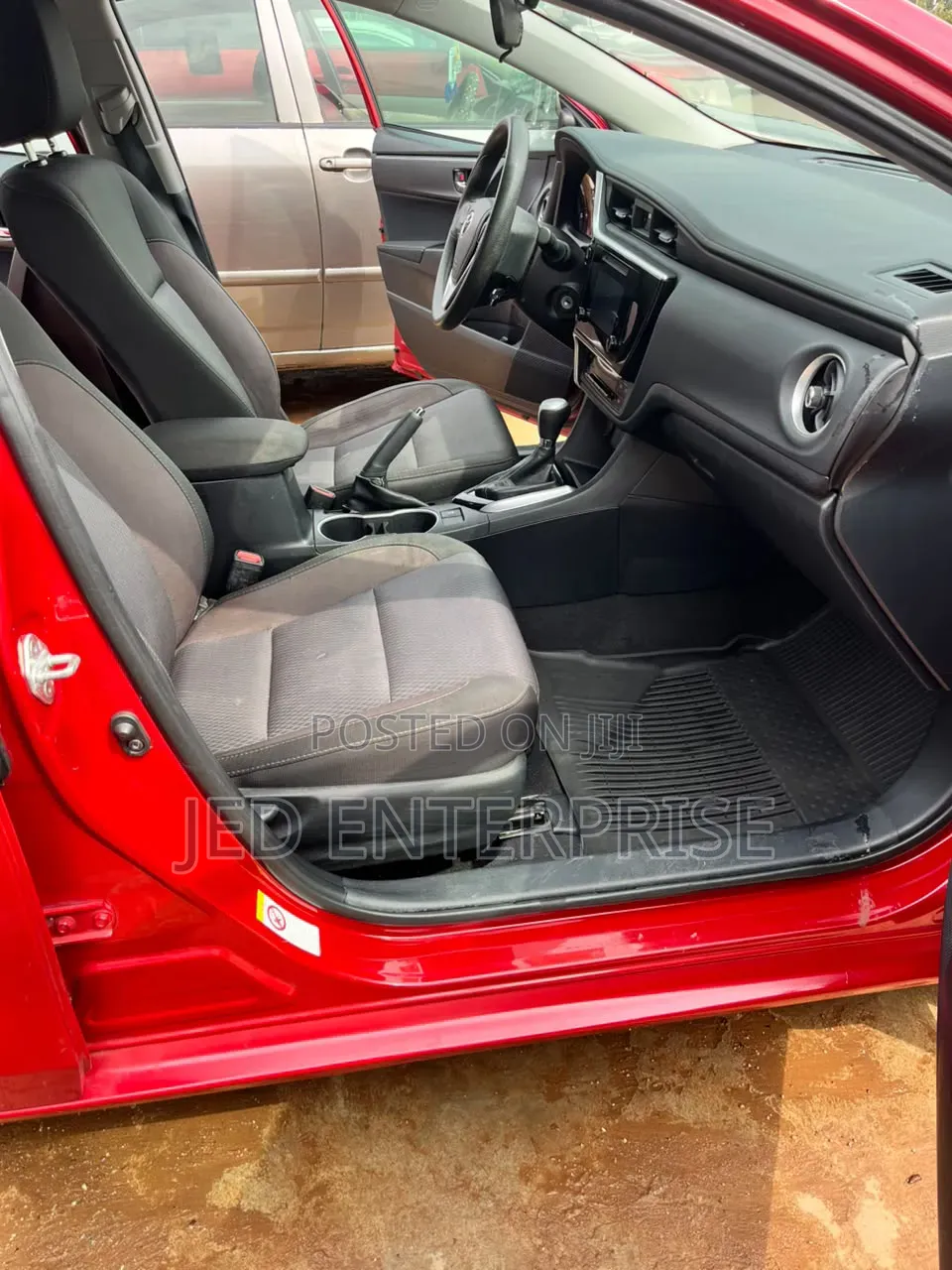Toyota Corolla 2018 Red