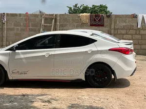 Hyundai Elantra 2013 White