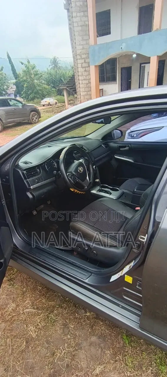 Toyota Camry 2014 Gray