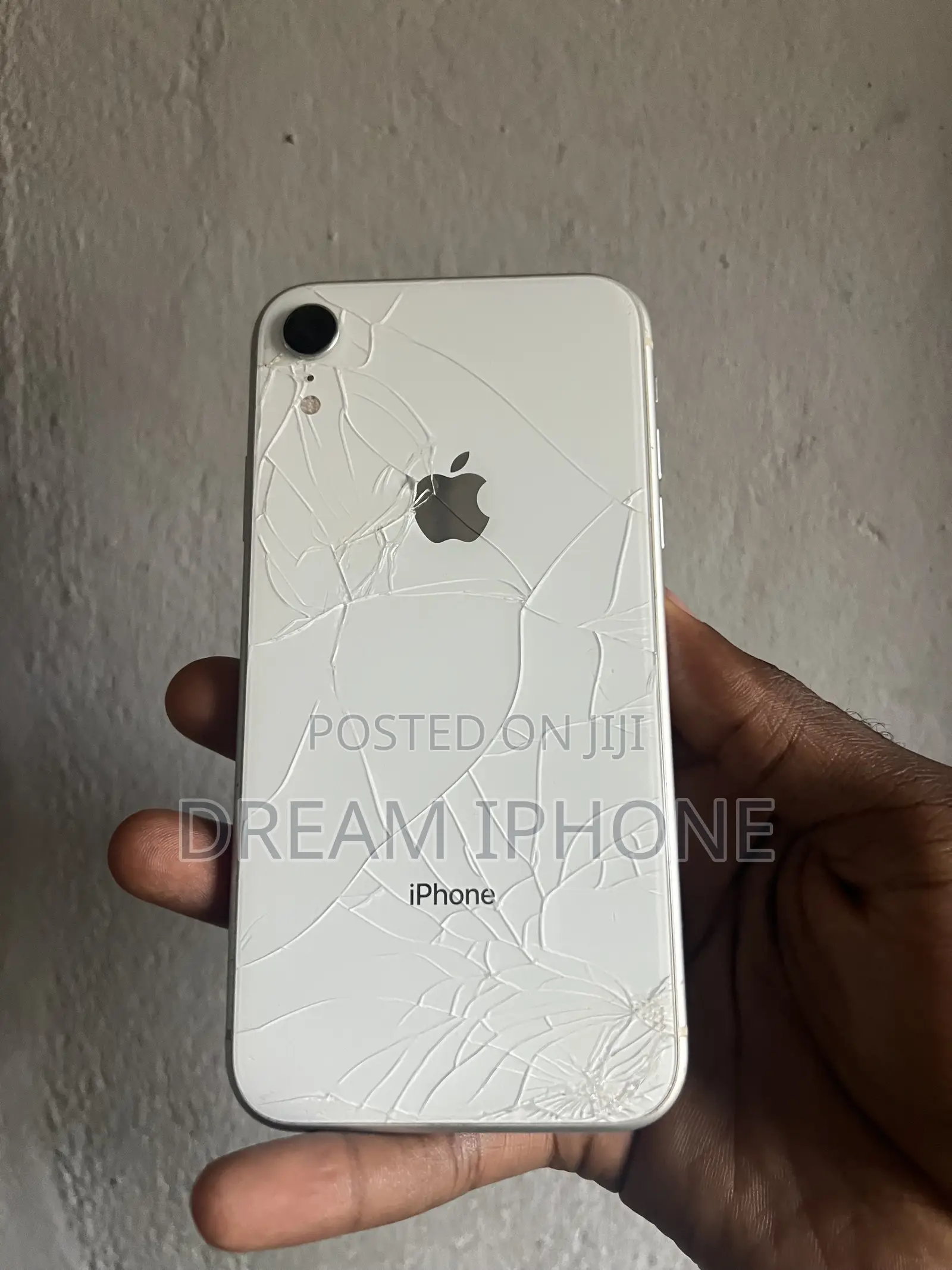 Apple iPhone XR 64 GB White