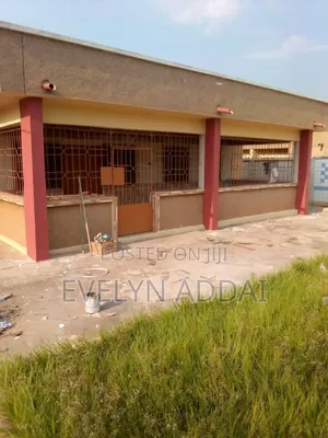 6bdrm Apartment in Kumasi Metropolitan for sale