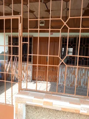 6bdrm Apartment in Kumasi Metropolitan for sale