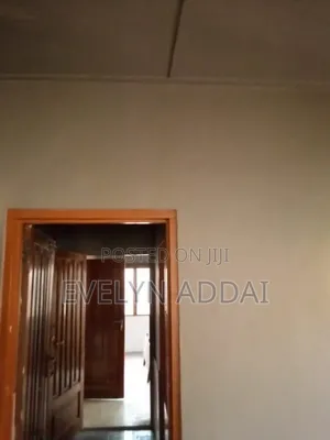 6bdrm Apartment in Kumasi Metropolitan for sale