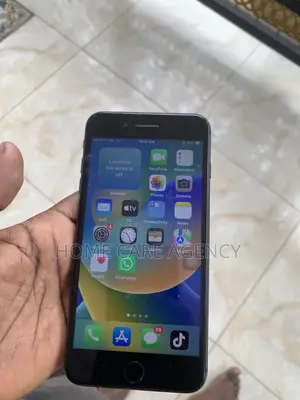 Apple iPhone 8 Plus 64 GB Black