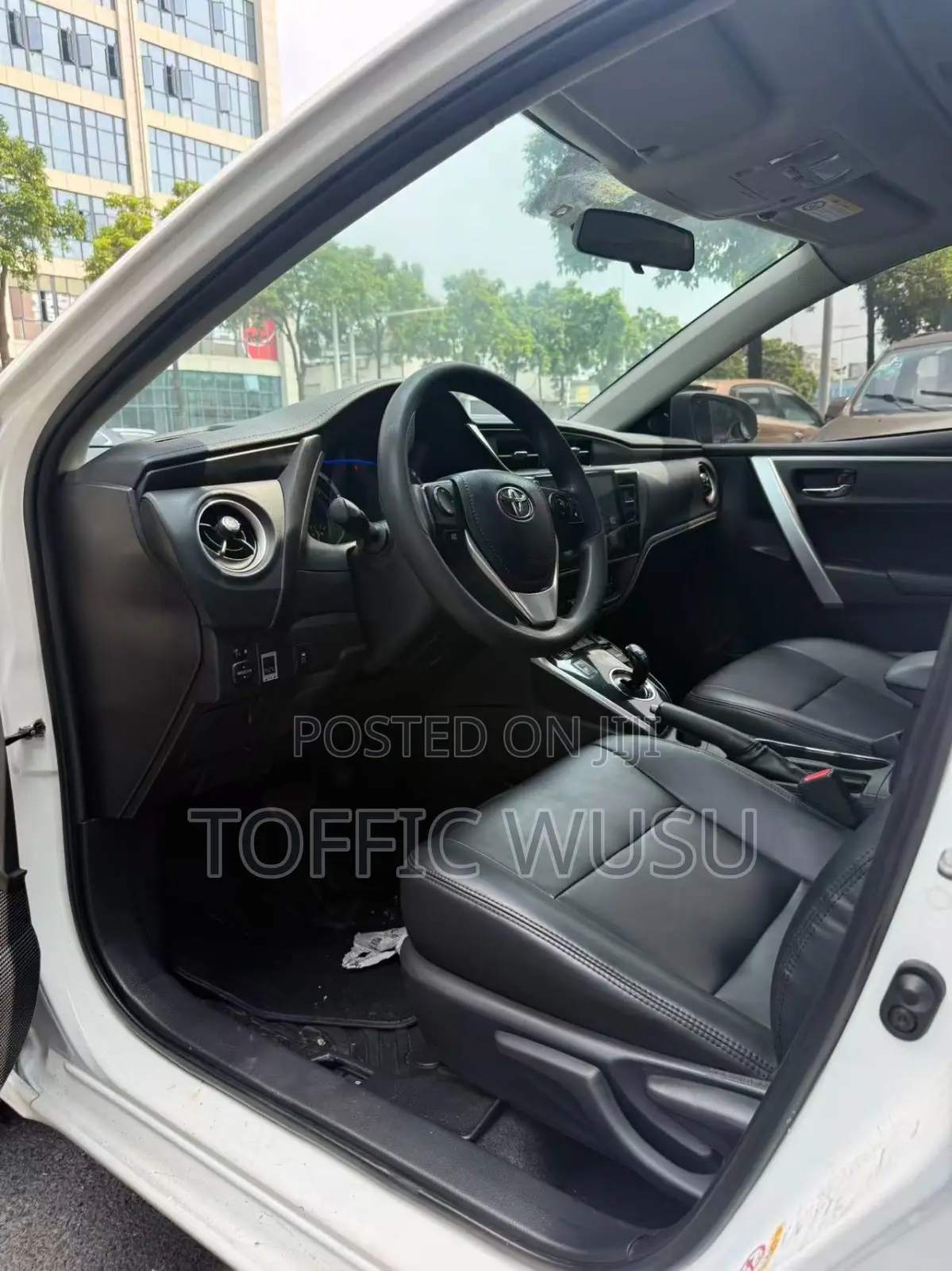 Toyota Corolla 2024 White