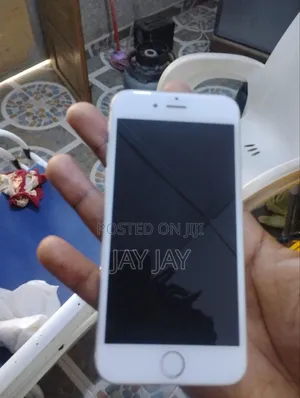 Apple iPhone 6 64 GB Silver