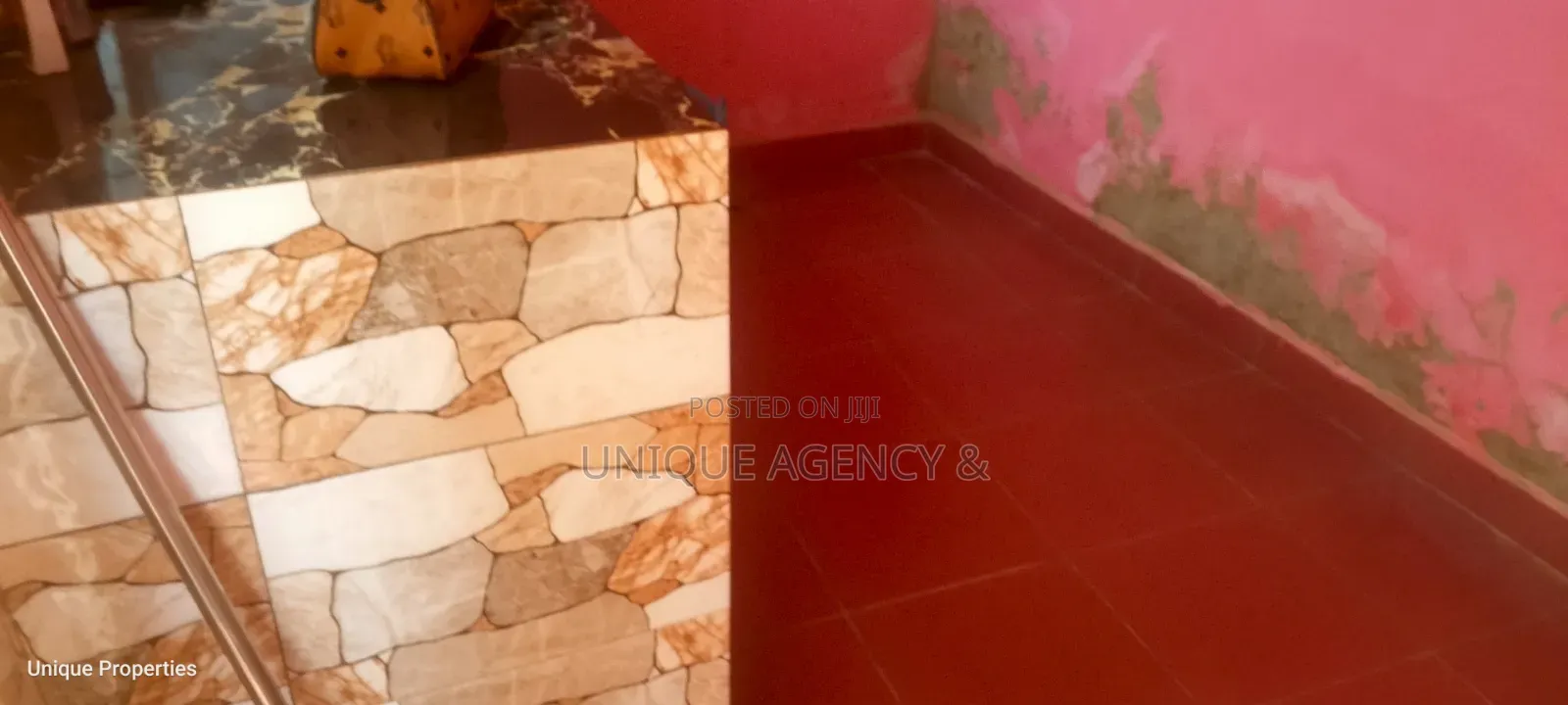 1bdrm Apartment in Main Station for rent