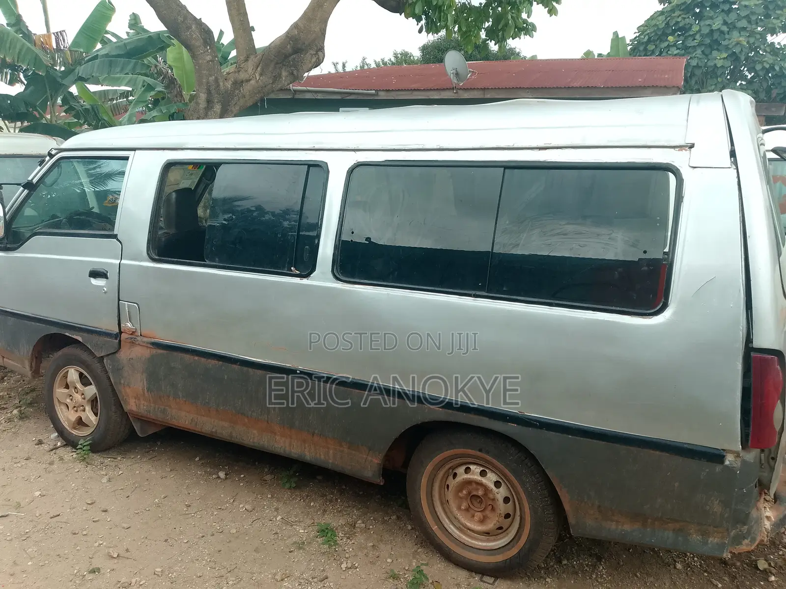 Hyundai H-100 2004 Silver
