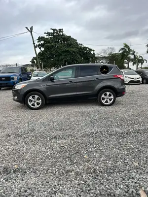 Ford Escape SE 4dr SUV AWD (1.6L 4cyl Turbo 6A) 2015 Black