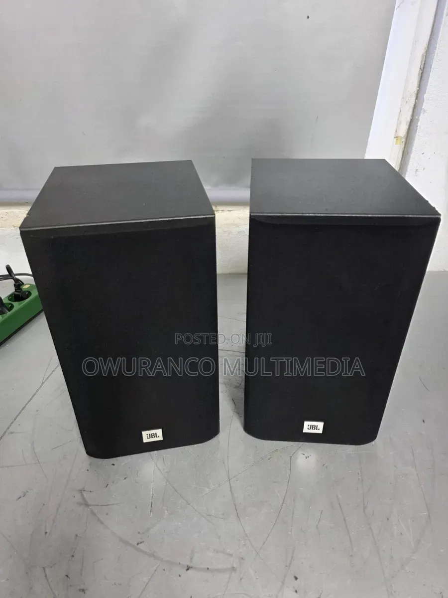 JBL TLX 111 Bookshelf Champion: Studio Cabinet Deep Bass Punch