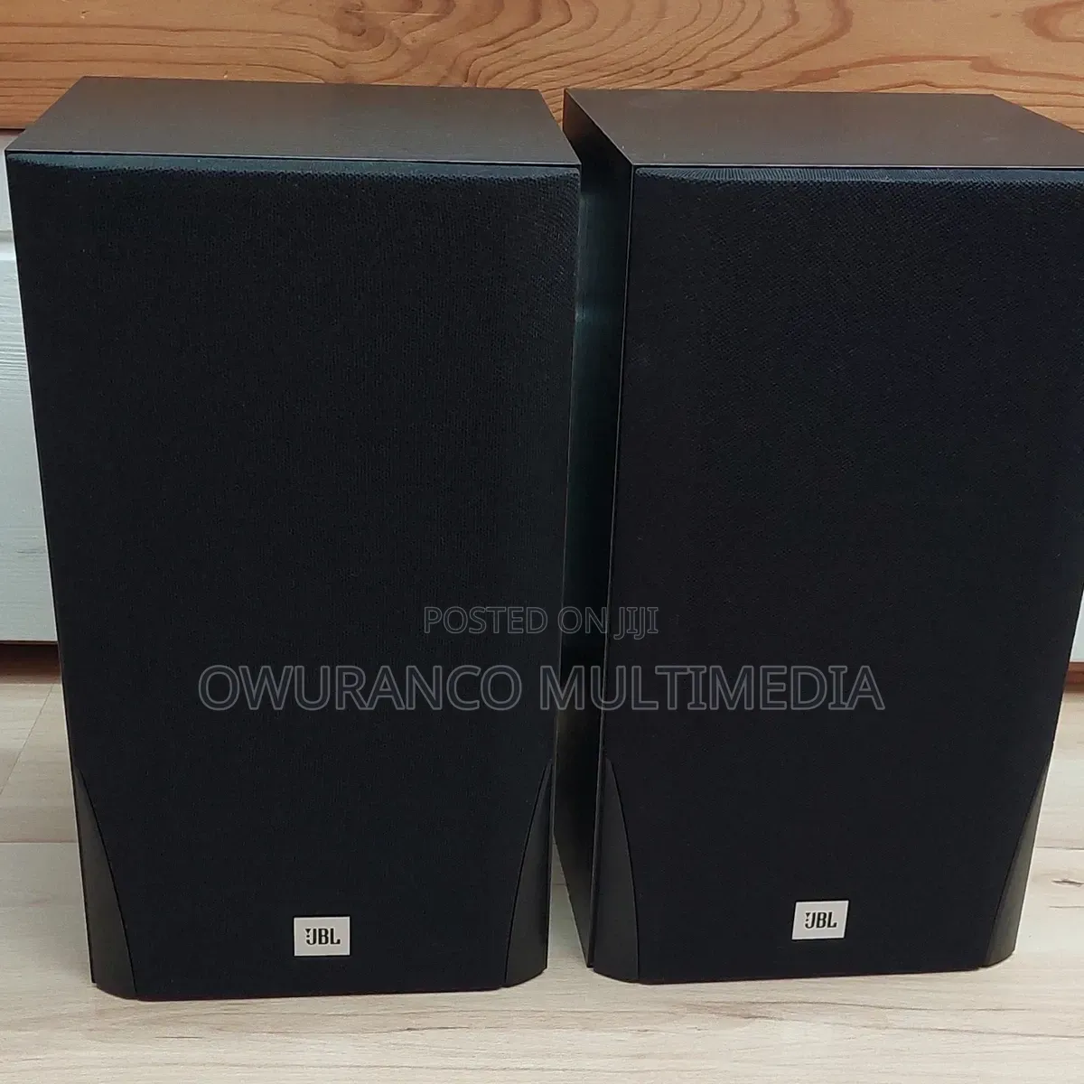 JBL TLX 111 Bookshelf Champion: Studio Cabinet Deep Bass Punch