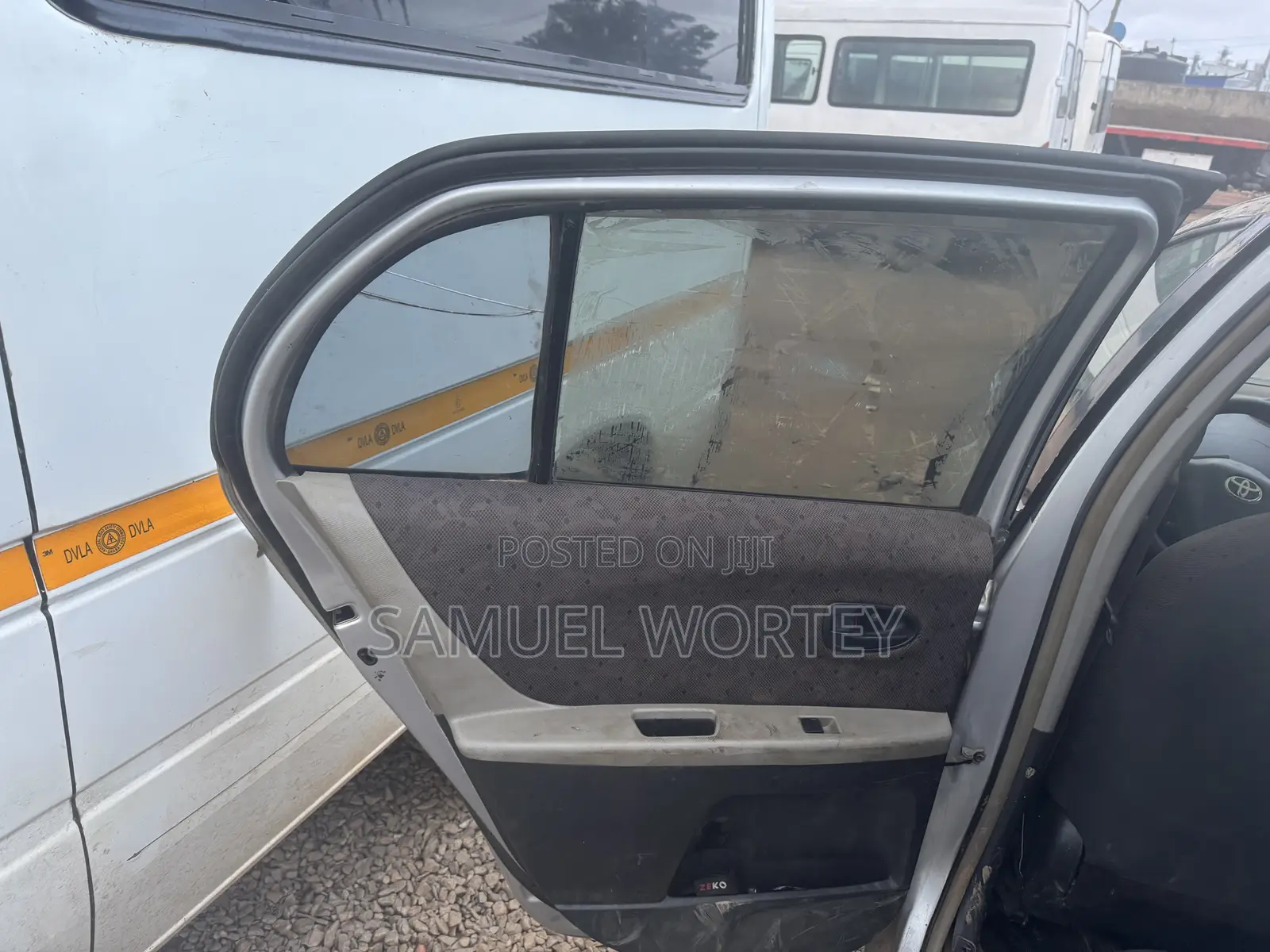 Toyota Vitz 2008 Silver