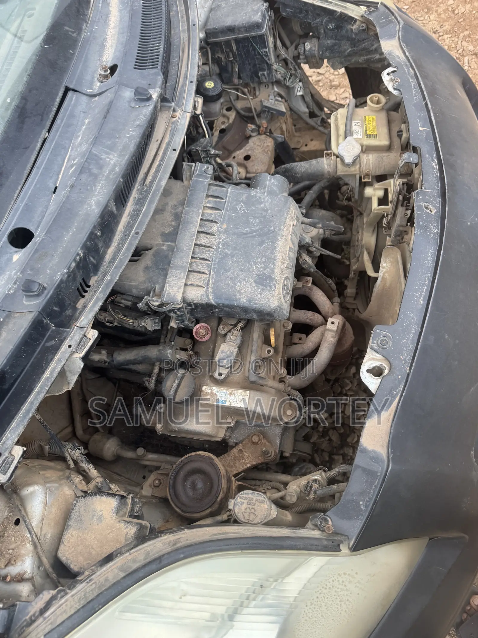 Toyota Vitz 2008 Silver